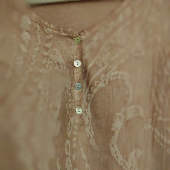 Scandal by Italy 100% silk blush colored tunic Size M/L L-Sleeve or roll tab - Picture 15 of 15